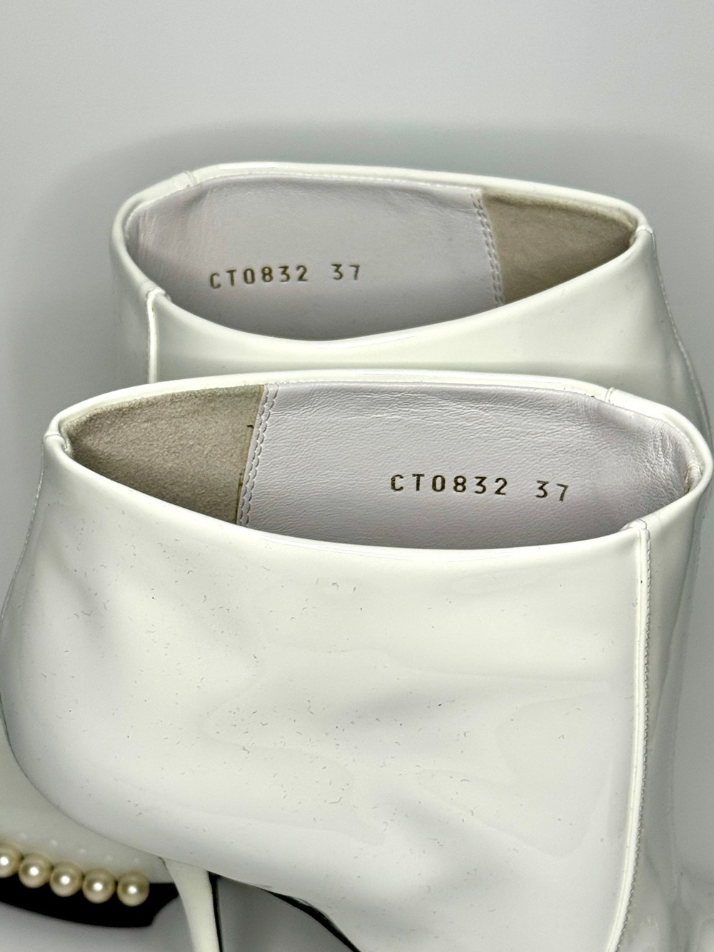 NWT Dolce & Gabbana White Patent Pearl-Trim Stiletto Ankle Boots NIB Authentic - Picture 12 of 16